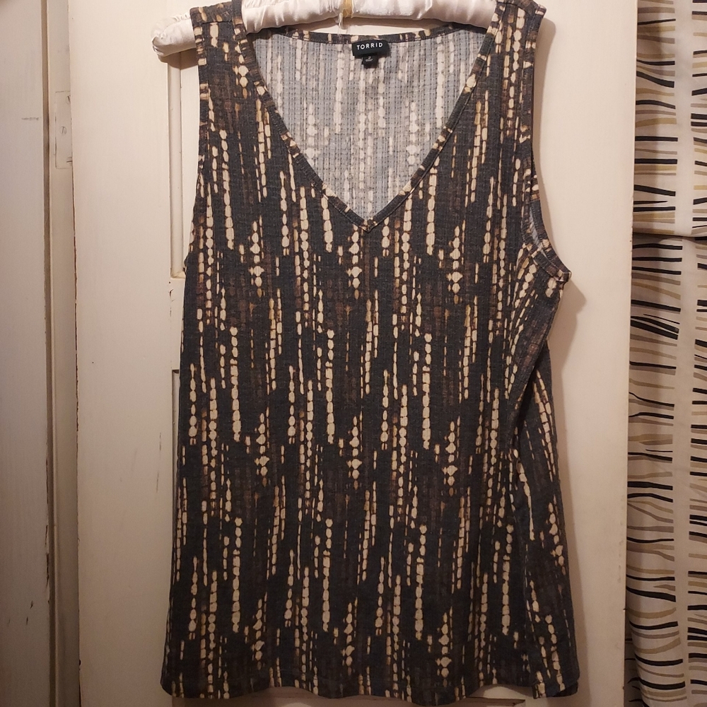 Torrid Brown Patterned Tank Size 2,